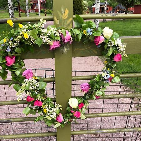 Mysigt Boende I Raettvik Med Utsikt Oever Siljan Exterior photo