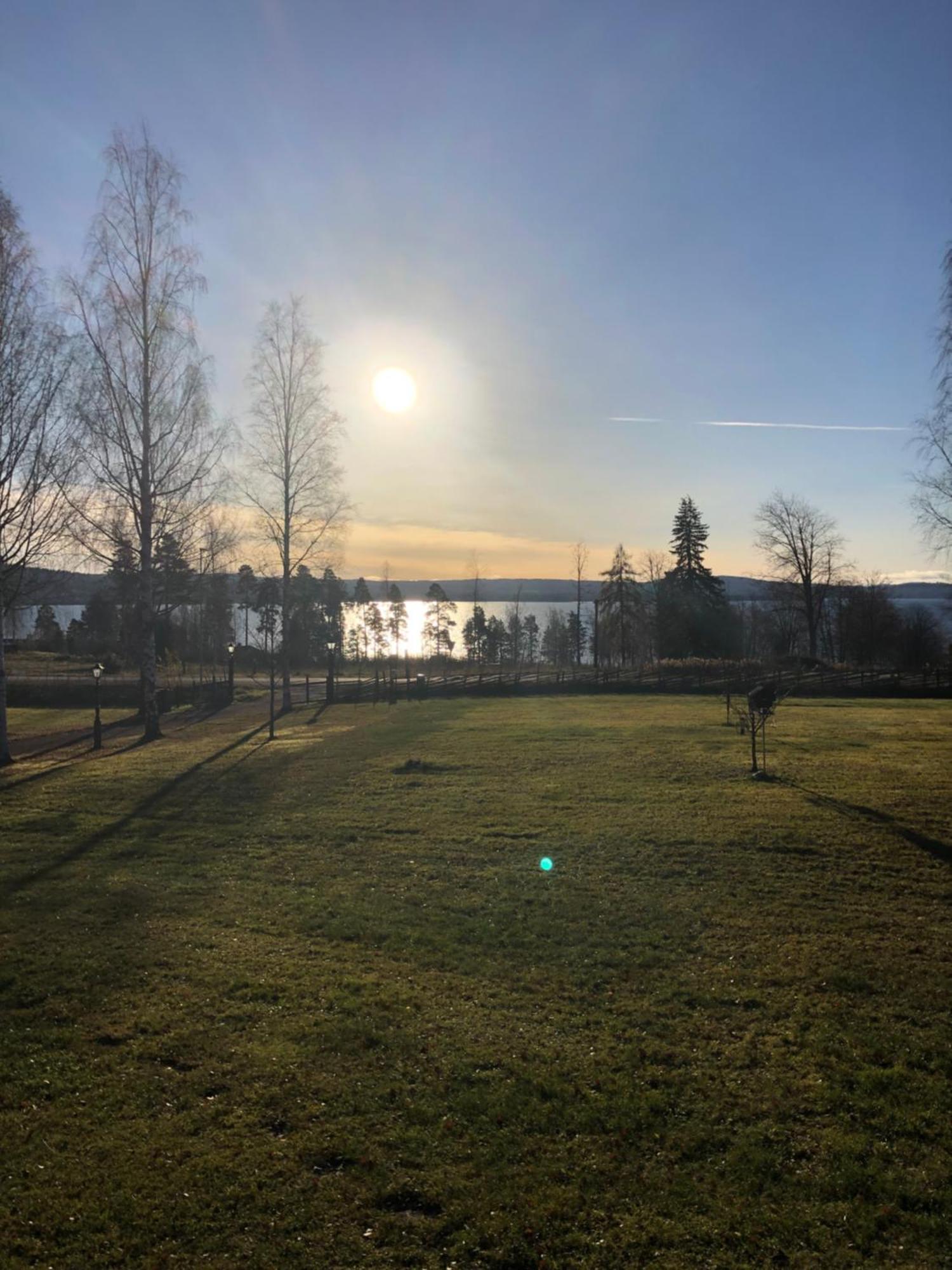 Mysigt Boende I Raettvik Med Utsikt Oever Siljan Exterior photo